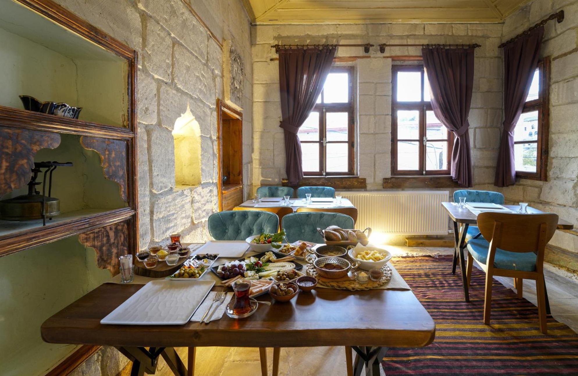 My Cave Suites نفسهير المظهر الخارجي الصورة