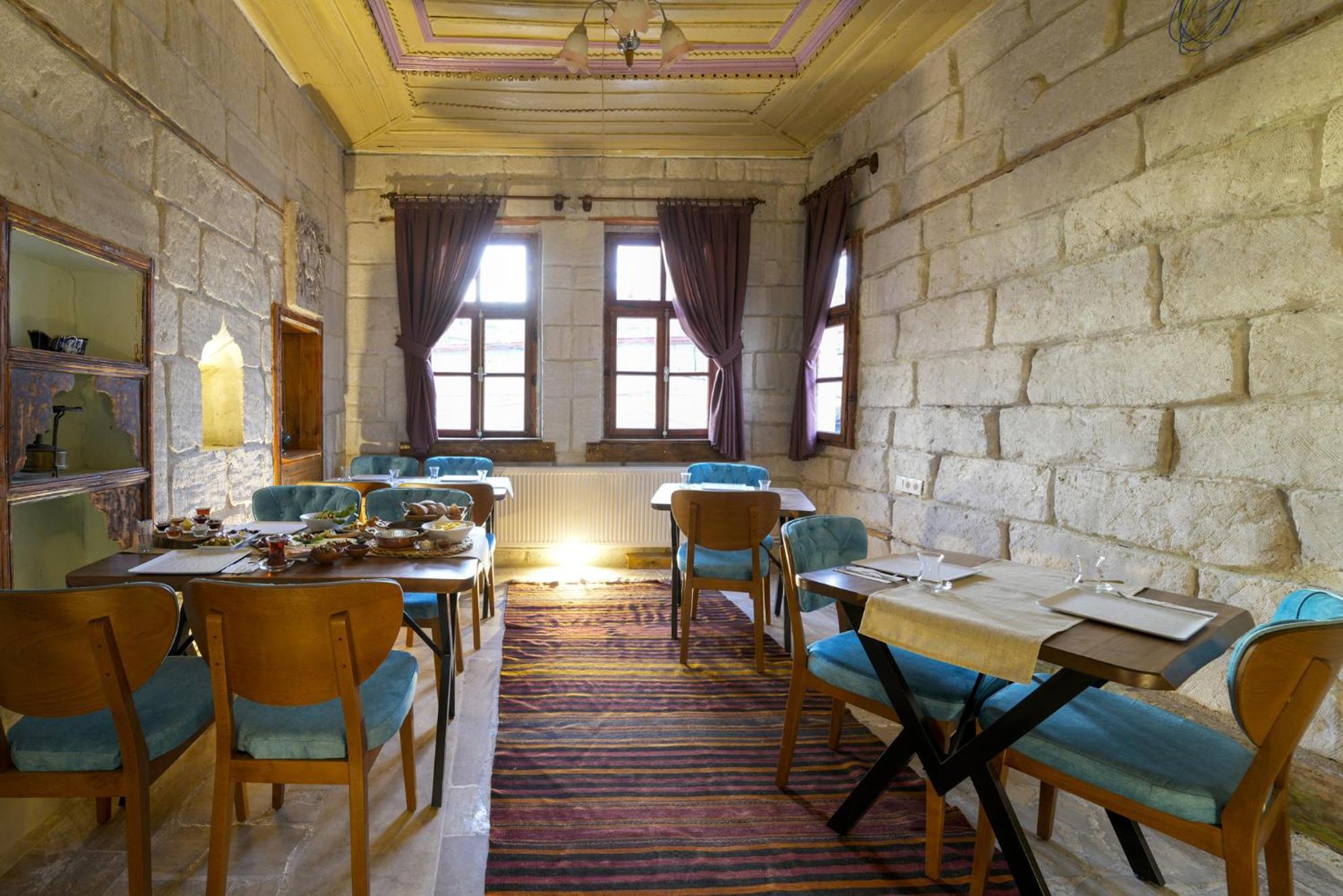 My Cave Suites نفسهير المظهر الخارجي الصورة