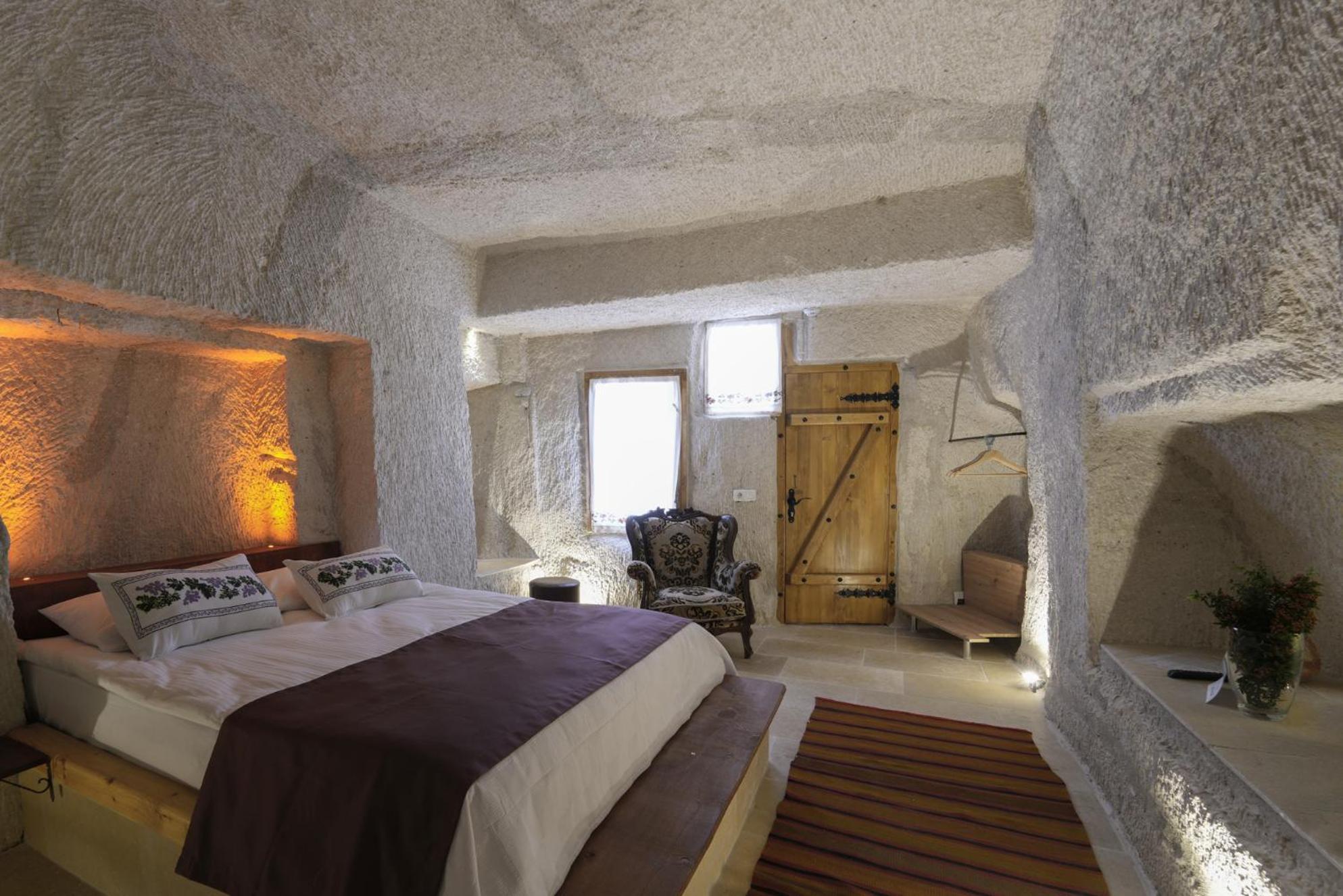 My Cave Suites نفسهير المظهر الخارجي الصورة