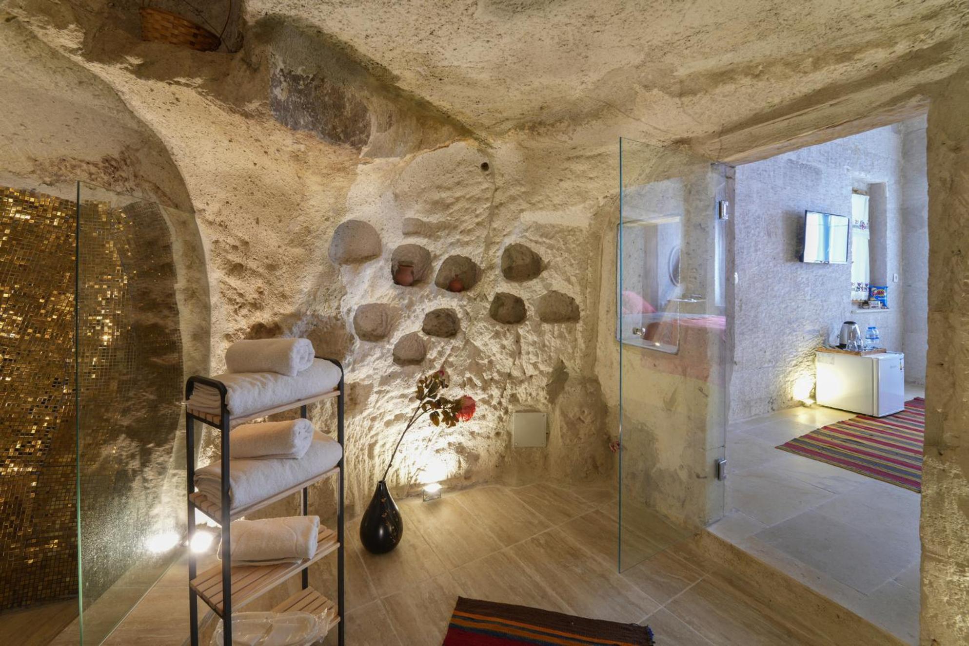 My Cave Suites نفسهير المظهر الخارجي الصورة