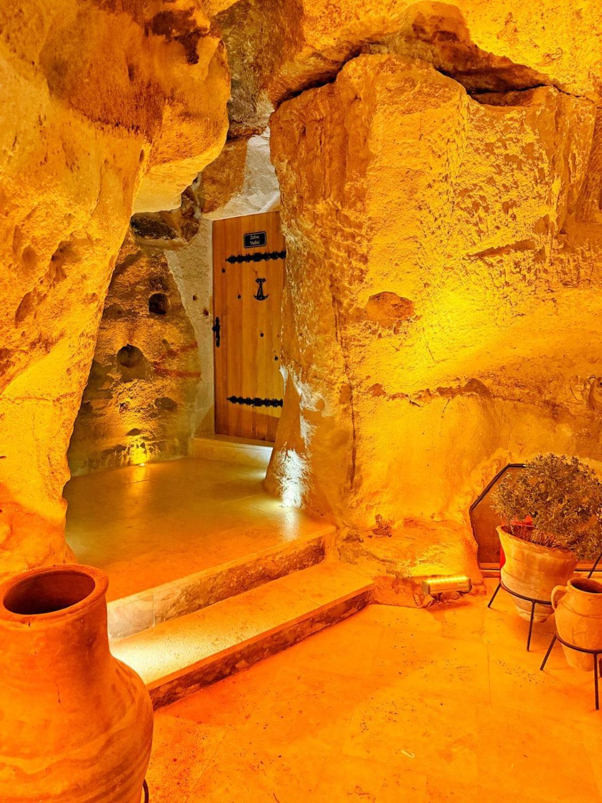 My Cave Suites نفسهير المظهر الخارجي الصورة