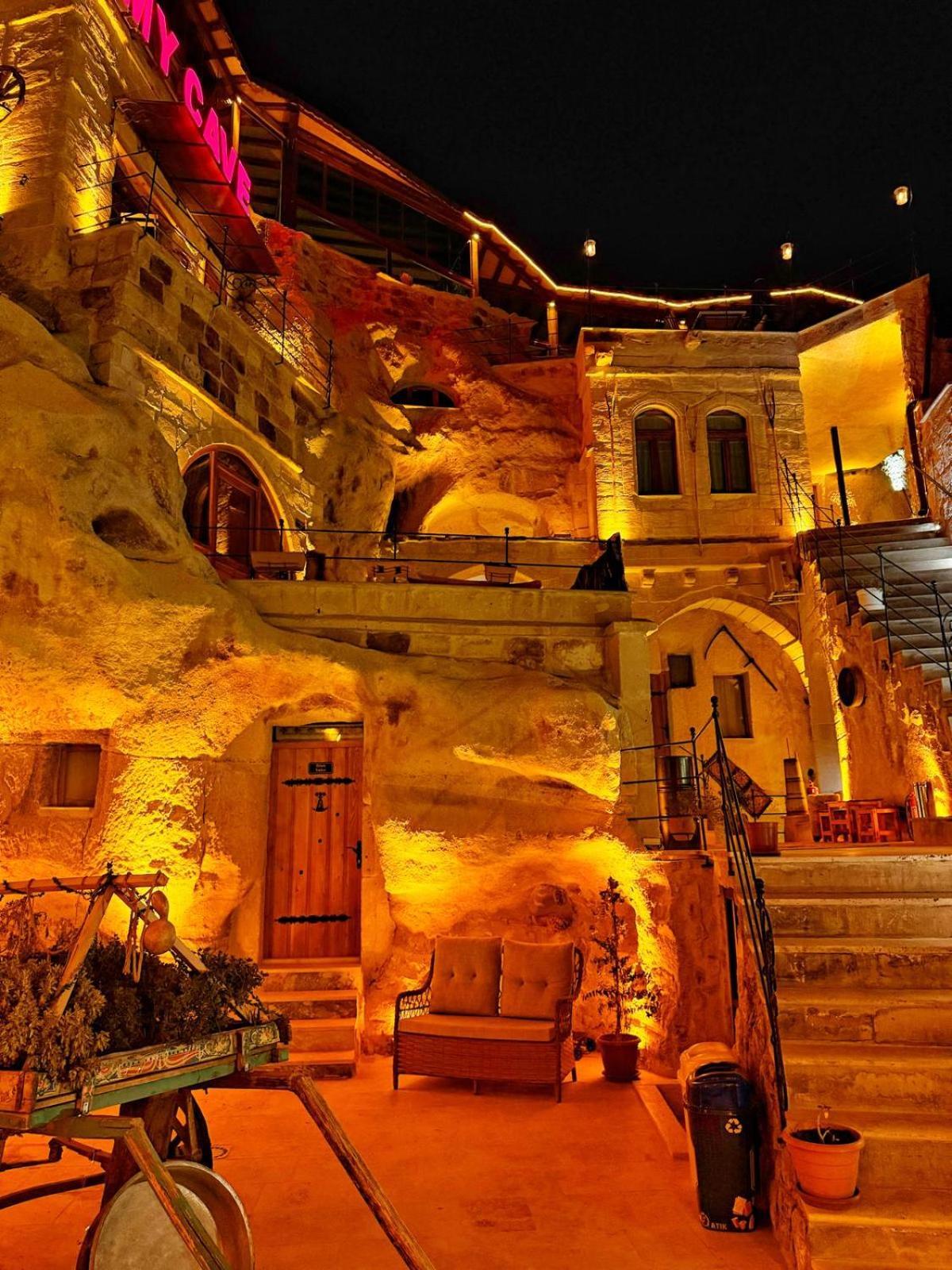 My Cave Suites نفسهير المظهر الخارجي الصورة